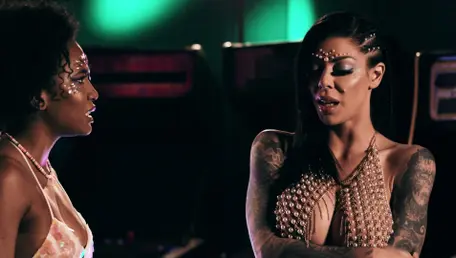 Demi Sutra Takes Center Stage