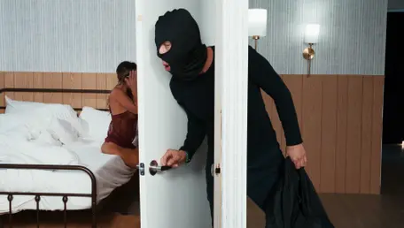 Brazzers: Stealthy Entrance Fails