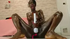 Ebony Milf Reveals Her Big Boobs