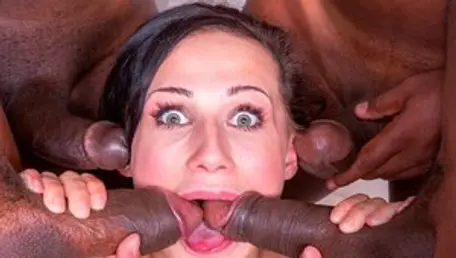 Nicole Love Enjoys Interracial Gangbang